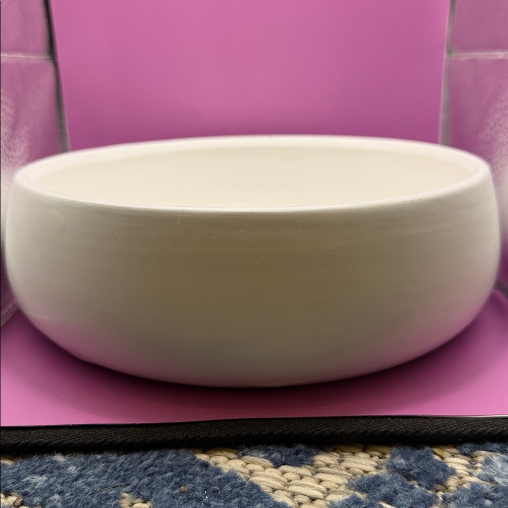 White Ceramic decorative Bowl - Picture 2 of 4